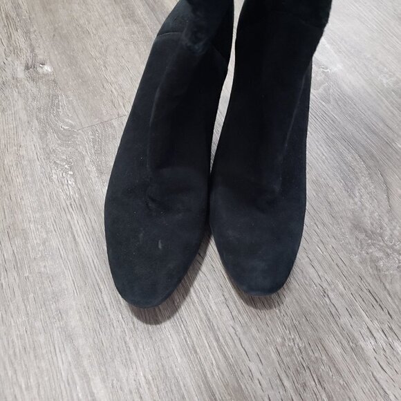 Oscar De La Renta Dafodil Suede Knee High Boots - Picture 7 of 11